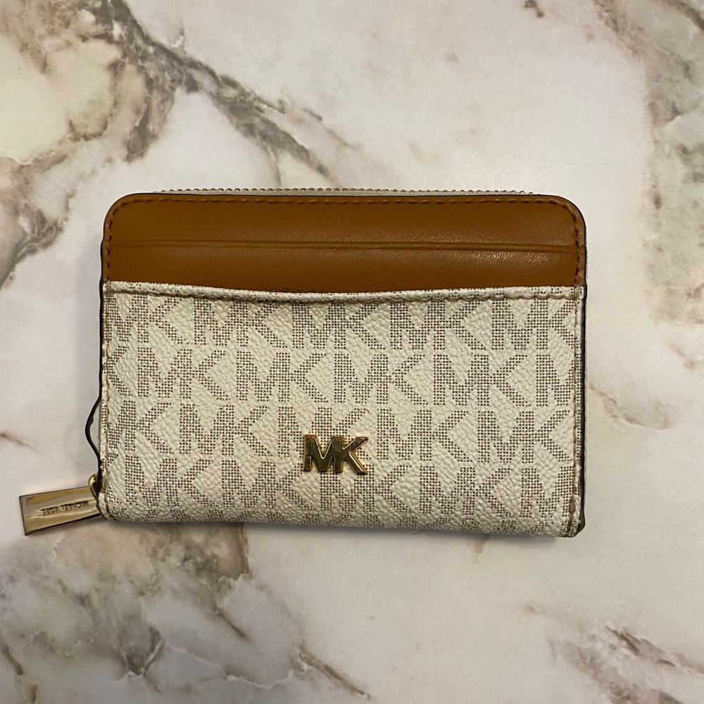Michael Kors wallet